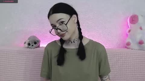 Taya online show from December 20, 5:06 pm