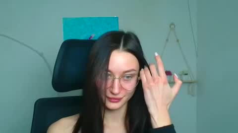 Taya online show from February 19, 7:08 am