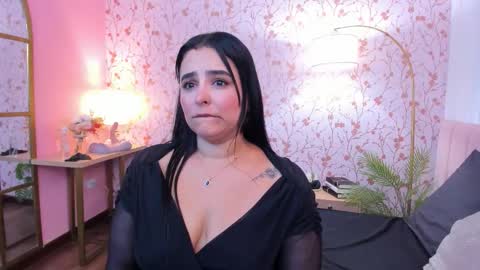 Taylor Bennet online show from January 7, 5:49 pm