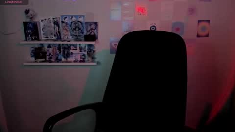  Sue  online show from January 14, 1:06 pm