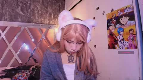 Terra Elowen online show from November 9, 12:01 pm