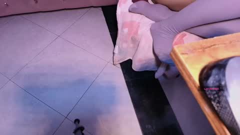 Terra Elowen online show from November 6, 11:49 am