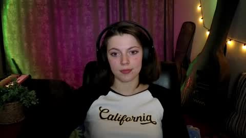 Anny Simpson online show from March 2, 8:37 pm