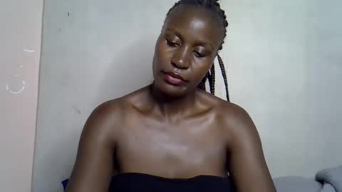 terriam online show from November 10, 4:40 am