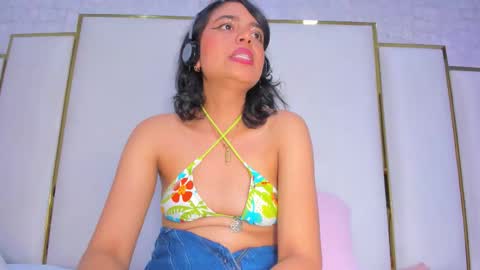 thalia888_ online show from December 5, 7:37 pm