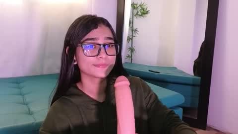 thalia  online show from December 9, 12:19 pm