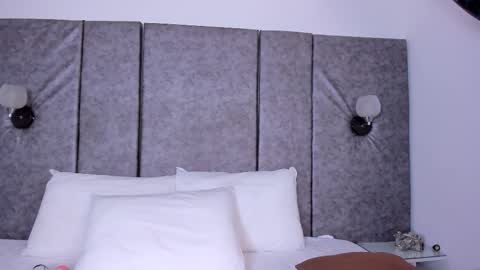 thara webstter online show from February 14, 11:34 am