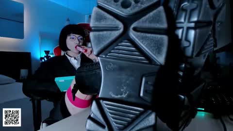 Goddess Misha online show from November 17, 9:37 pm