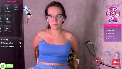 Alice online show from November 7, 8:25 pm