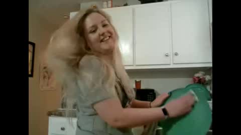 Kassandra Grant online show from November 15, 4:52 pm