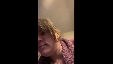 TheHappyLittleSlut online show from March 5, 12:44 pm