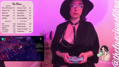 Snapshot of thelusciouslibra chatting on October 27, 8:36 pm thelusciouslibra online show from October 27, 8:36 pm