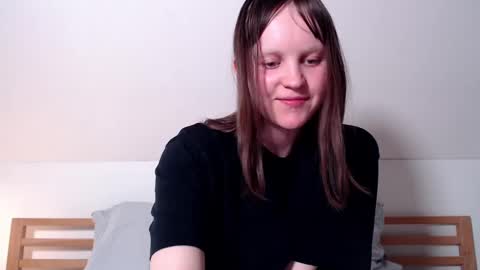 Maddi...   online show from March 6, 6:16 pm