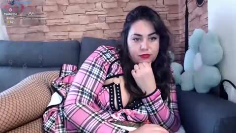 therosepetal online show from January 13, 11:08 am