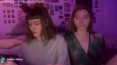 Snapshot of thesearchofgod chatting on January 1, 10:24 pm LISA                                            online show from January 1, 10:24 pm