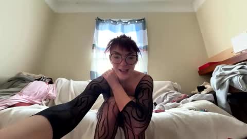 thesm0kinb online show from February 11, 10:33 pm