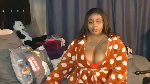 phindy online show from January 16, 11:12 pm