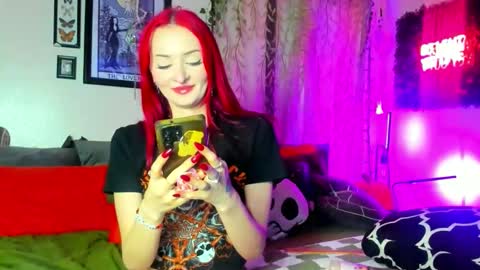 thickneyaadams online show from November 1, 5:44 am