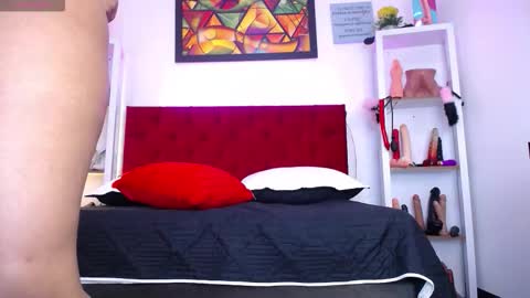 Tifanny Nails  online show from February 18, 5:45 pm