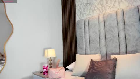 Tiff3 online show from November 1, 10:03 pm