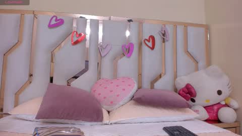    online show from February 26, 9:50 pm