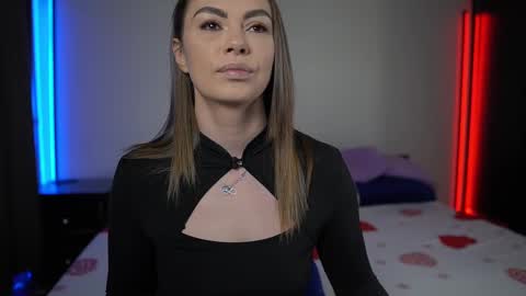 Tiffany online show from February 11, 9:25 pm