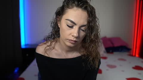 Tiffany online show from February 1, 9:40 pm