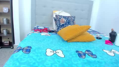Snapshot of tiffany_hot19_ chatting on December 30, 10:34 pm tiffany  online show from December 30, 10:34 pm