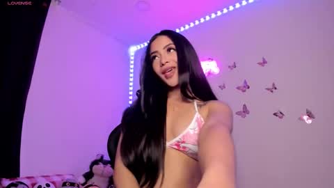 tiffany sofia online show from December 2, 8:55 pm