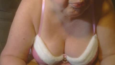 Snapshot of tight_kitty55 chatting on February 3, 2:24 pm tight Kitty55 online show from February 3, 2:24 pm