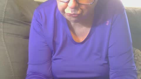 Snapshot of tight_kitty55 chatting on December 9, 8:01 pm tight Kitty55 online show from December 9, 8:01 pm