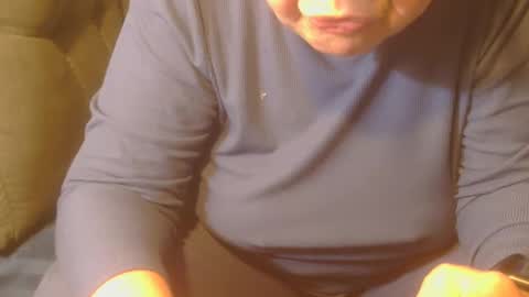 Snapshot of tight_kitty55 chatting on December 30, 8:15 pm tight Kitty55 online show from December 30, 8:15 pm