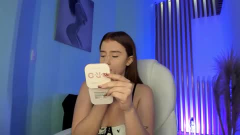 Tina  online show from November 7, 5:57 am