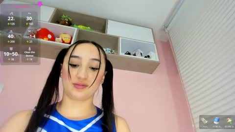 tiny_cora online show from December 15, 8:25 pm