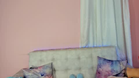 Snapshot of tiny_cora chatting on March 10, 4:35 pm tiny_cora online show from March 10, 4:35 pm