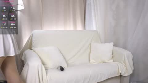 Lily online show from November 7, 12:55 pm