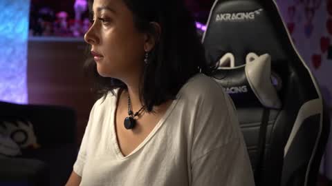 Snapshot of tiny_panther chatting on February 18, 9:20 pm Ana Molly online show from February 18, 9:20 pm