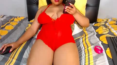 Snapshot of tinyrose18 chatting on February 22, 6:26 pm tinyrose18 online show from February 22, 6:26 pm