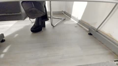 Anna online show from November 9, 3:24 am