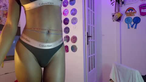 Snapshot of tokyo_wld chatting on January 15, 9:41 pm Athena Fantasy online show from January 15, 9:41 pm