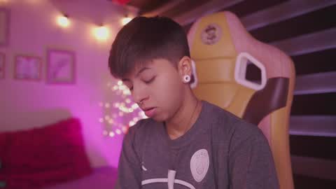 Blue  online show from February 28, 12:31 pm