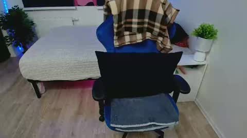 topcranberry online show from February 21, 3:21 pm