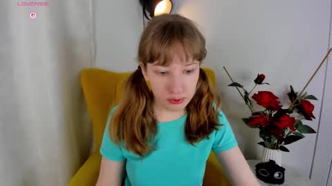tracy_aww online show from February 22, 9:21 am