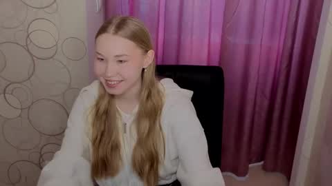 Lana online show from February 9, 4:59 am