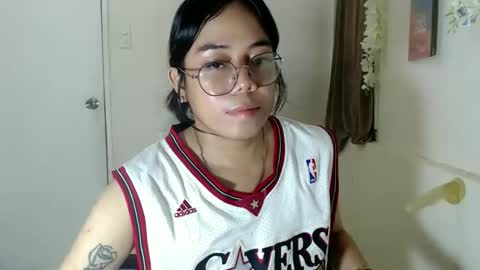 trixie_foxslut online show from November 3, 8:29 am