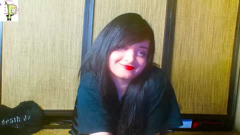 trixiedoescamcam online show from January 9, 3:00 am