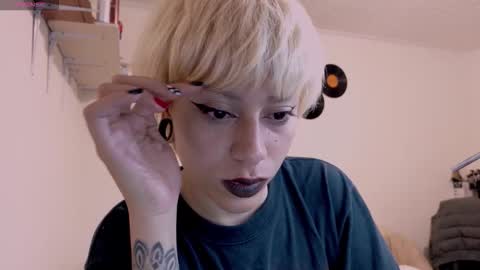 Cait online show from October 20, 4:59 am