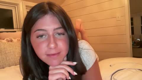 ttmarieee online show from November 6, 12:05 am