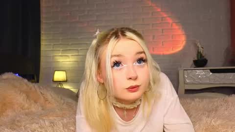 Snapshot of twinklefluff chatting on September 25, 2:49 pm twinklefluff online show from September 25, 2:49 pm