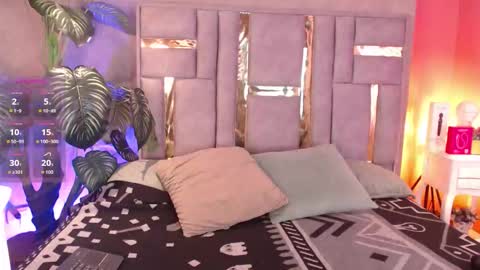 Snapshot of tyla_ks chatting on September 20, 7:56 pm tyla_ks online show from September 20, 7:56 pm